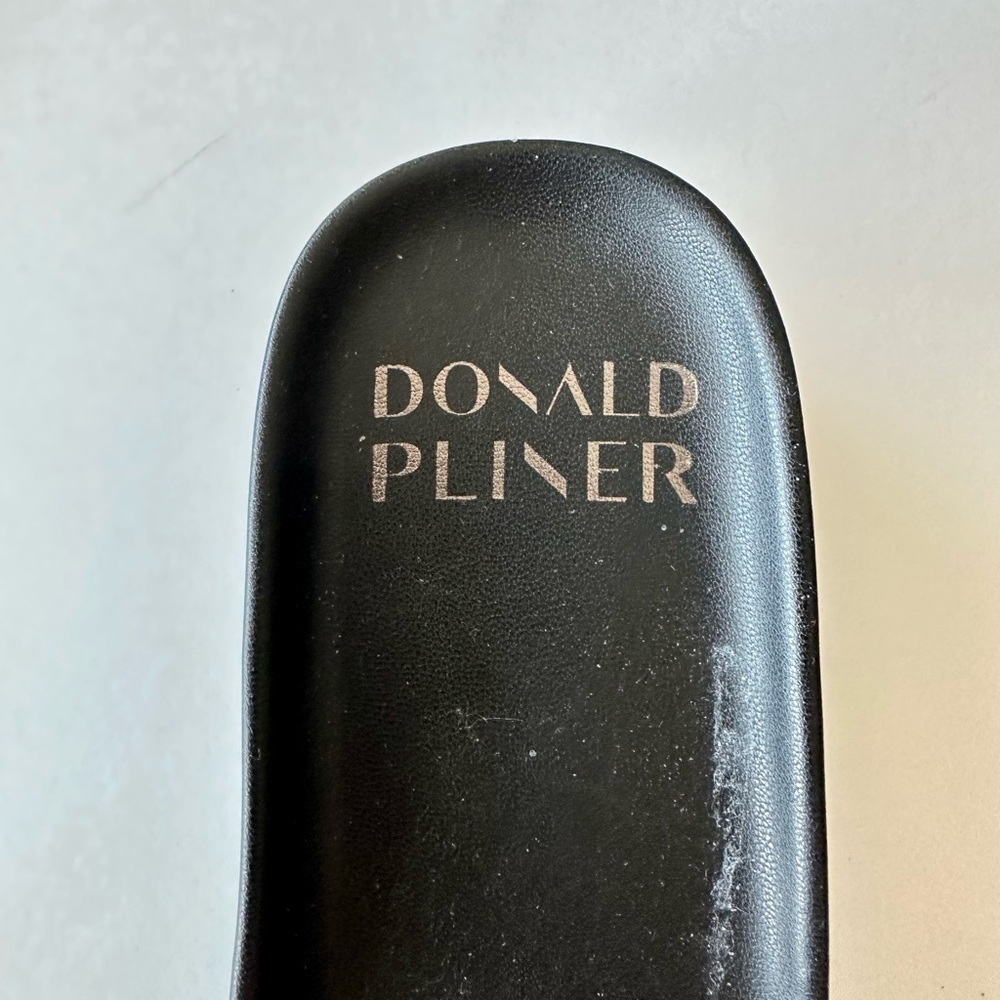 Donald Pliner Wedge Sandals 6M - Picture 6 of 7